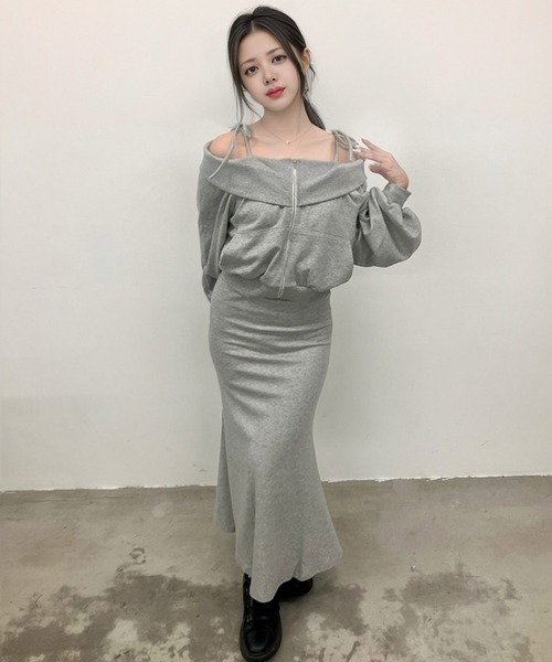 A'GEM/9 × .kom 「.KOM/ドットケーオーエム」 オフショルダーセットアップ レディース A'GEM/9 × .kom 『.KOM/ドットケーオーエム』 オフショルダー