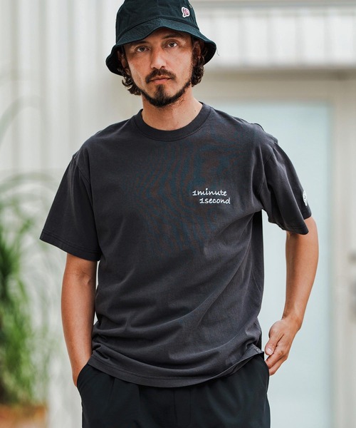 1minute 1second(ワンミニットワンセカンド)の「mt9677-Cursive embroidery aging T-shirt Tシャツ(Tシャツ/カットソー・メンズ・ベージュ×ブラック/ネイビー×ホワイト/ブラック×ホワイト・S/M/L/XL)」の5枚目の写真