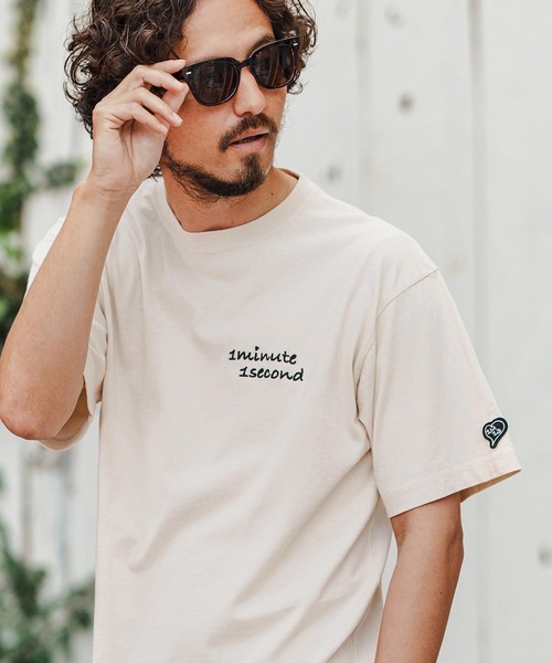 1minute 1second(ワンミニットワンセカンド)の「mt9677-Cursive embroidery aging T-shirt Tシャツ(Tシャツ/カットソー・メンズ・ベージュ×ブラック/ネイビー×ホワイト/ブラック×ホワイト・S/M/L/XL)」の8枚目の写真