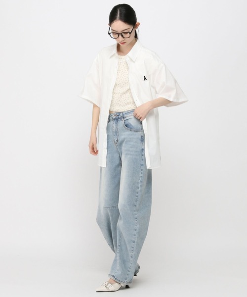 3.3 Field Trip （3.3フィールドトリップ）の「【UNISEX】ALAND／Ａロゴ無地半袖シャツ（シャツ/ブラウス・レディース・ブルー/ホワイト・SMALL/MEDIUM）」の16枚目の写真