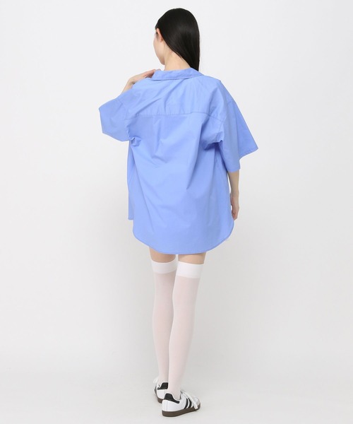 3.3 Field Trip （3.3フィールドトリップ）の「【UNISEX】ALAND／Ａロゴ無地半袖シャツ（シャツ/ブラウス・レディース・ブルー/ホワイト・SMALL/MEDIUM）」の10枚目の写真