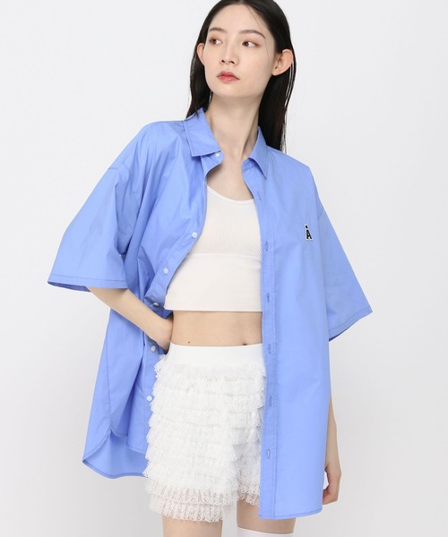 3.3 Field Trip （3.3フィールドトリップ）の「【UNISEX】ALAND／Ａロゴ無地半袖シャツ（シャツ/ブラウス・レディース・ブルー/ホワイト・SMALL/MEDIUM）」の11枚目の写真