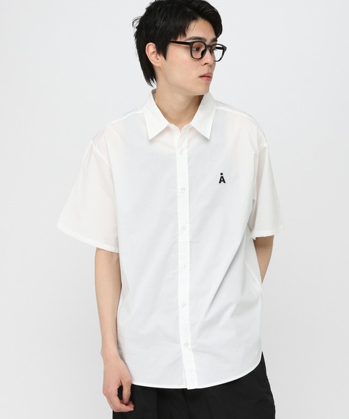 3.3 Field Trip （3.3フィールドトリップ）の「【UNISEX】ALAND／Ａロゴ無地半袖シャツ（シャツ/ブラウス・レディース・ブルー/ホワイト・SMALL/MEDIUM）」の18枚目の写真