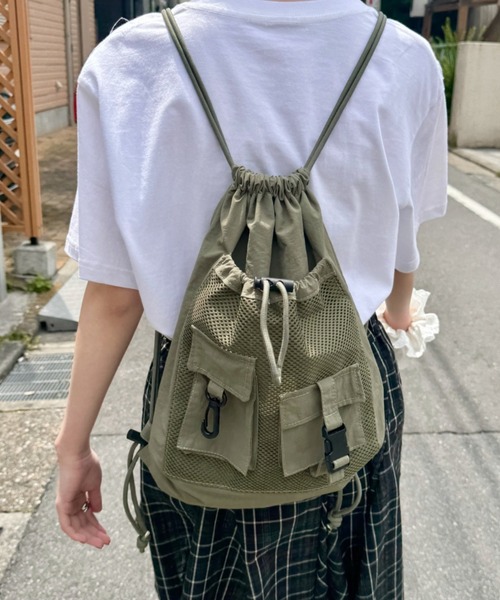 SOLLON.（ソルロン）の「ダブルポケットメッシュナップサック（バックパック/リュック・レディース・グレー/アイボリー/ブラック/カーキ/ベージュ・FREE）」の19枚目の写真