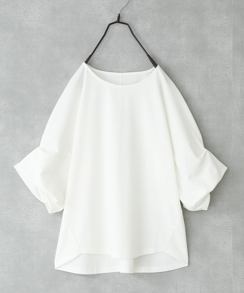 n'OrLABEL(ノアールレーベル)の「【機能素材】『袖タックTシャツ』(Tシャツ/カットソー・レディース・テラコッタ/グリーン/ネイビー/ブラック/オフホワイト/ブルー/グレー・FREE)」の2枚目の写真