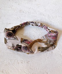 MAZEMAZE（マゼマゼ）の「スカーフ柄クロスターバン　SPZ-1691（ヘアバンド）」