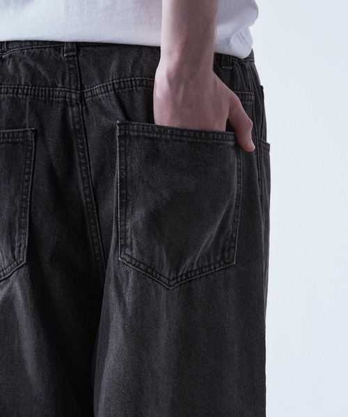 Loose/ルース（ルース）の「ヴィンテージフェード ワイドバギーデニムパンツ（デニムパンツ・メンズ・グレー/ブルー/ブラック/ライトブルー/ネイビー・XS/S/M/L）」の16枚目の写真