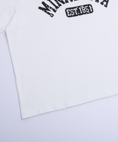 AMELY(エミリー)の「カレッジロゴ オーバーサイズTシャツ(Tシャツ/カットソー・レディース・ホワイト/ブラック・フリー)」の5枚目の写真
