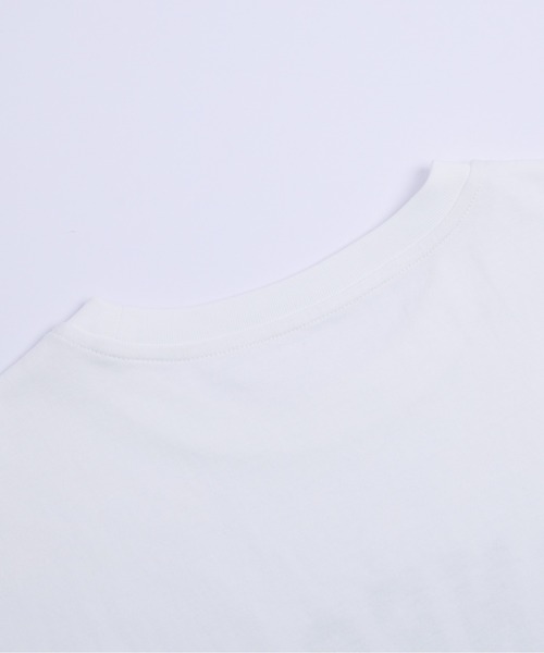 AMELY(エミリー)の「カレッジロゴ オーバーサイズTシャツ(Tシャツ/カットソー・レディース・ホワイト/ブラック・フリー)」の7枚目の写真