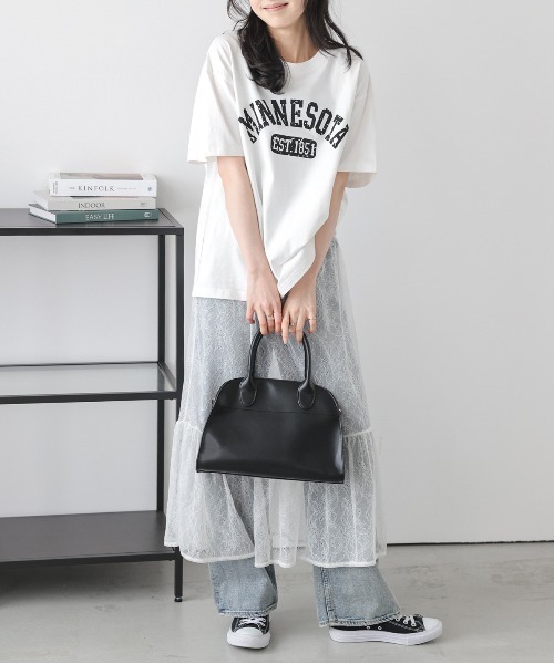 AMELY(エミリー)の「カレッジロゴ オーバーサイズTシャツ(Tシャツ/カットソー・レディース・ホワイト/ブラック・フリー)」の15枚目の写真
