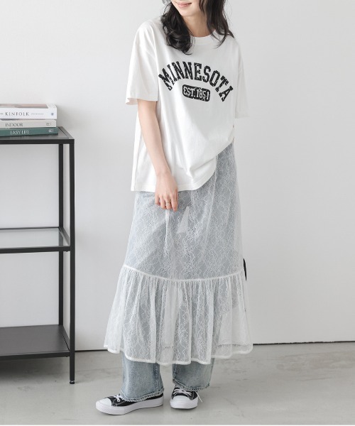 AMELY(エミリー)の「カレッジロゴ オーバーサイズTシャツ(Tシャツ/カットソー・レディース・ホワイト/ブラック・フリー)」の12枚目の写真