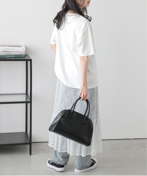 AMELY(エミリー)の「カレッジロゴ オーバーサイズTシャツ(Tシャツ/カットソー・レディース・ホワイト/ブラック・フリー)」の16枚目の写真