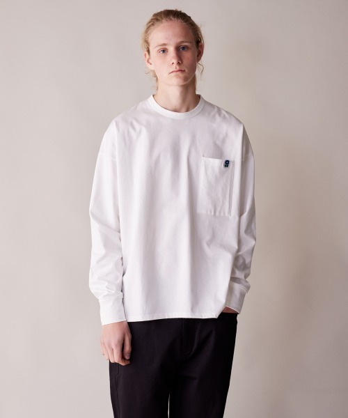 rehacer(レアセル)の「rehacer : Hemline One Flower L/S / ヘムラインワンフラワーポケットロングスリーブカットソー(Tシャツ/カットソー・メンズ・ブラック/グレー/ホワイト・MEDIUM/LARGE/X-LARGE/SMALL)」の20枚目の写真