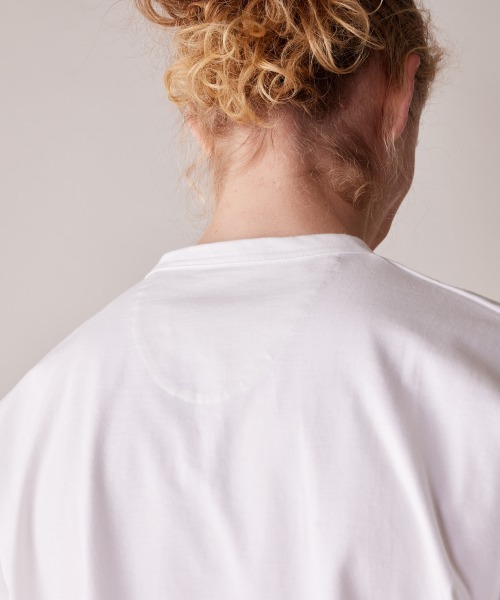 rehacer(レアセル)の「rehacer : Hemline One Flower L/S / ヘムラインワンフラワーポケットロングスリーブカットソー(Tシャツ/カットソー・メンズ・ブラック/グレー/ホワイト・MEDIUM/LARGE/X-LARGE/SMALL)」の16枚目の写真