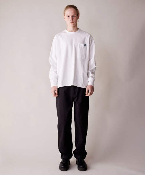 rehacer(レアセル)の「rehacer : Hemline One Flower L/S / ヘムラインワンフラワーポケットロングスリーブカットソー(Tシャツ/カットソー・メンズ・ブラック/グレー/ホワイト・MEDIUM/LARGE/X-LARGE/SMALL)」の15枚目の写真