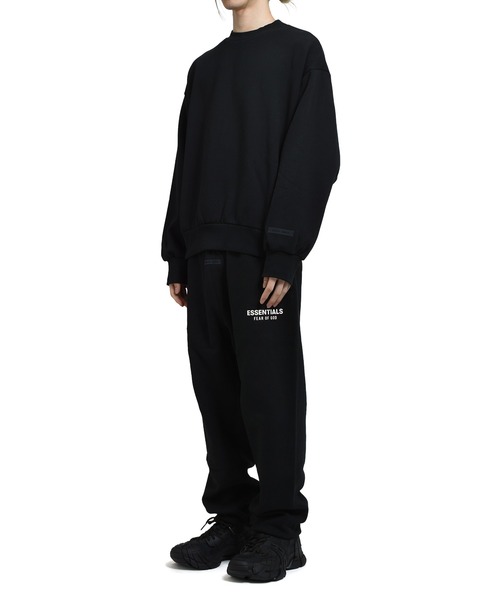 FOG ESSENTIALS（エフオージーエッセンシャルズ）の「CLASSIC FIT FLEECE CREWNECK（スウェット・メンズ・ブラック・XX-SMALL/X-SMALL/SMALL/MEDIUM/LARGE/X-LARGE）」の6枚目の写真