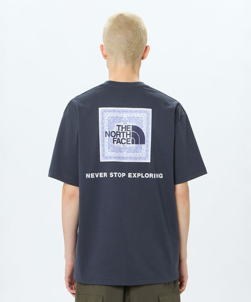 THE NORTH FACE(ザノースフェイス)の「THE NORTH FACE / ザ ノースフェイス バンダナ スクエア ロゴ Tシャツ(Tシャツ/カットソー・メンズ・チャコールグレー/ブラック/ネイビー・MEDIUM/LARGE/X-LARGE)」の7枚目の写真