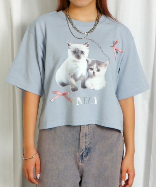 GORGE(ゴージ)の「《立体リボン×猫プリント》レディース 半袖Tシャツ クロップド丈 映えカジュアル 春夏秋(Tシャツ/カットソー・レディース・オフホワイト/ブラック/ブルー・F)」の3枚目の写真