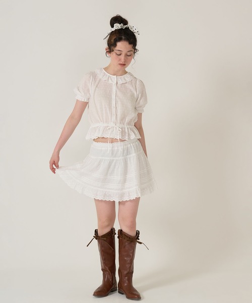 TINA:JOJUN(ティーナジョジュン)の「ヘムレース ギャザーミニスカート TINA:JOJUN(スカート・レディース・ホワイト/ブラック・M)」の10枚目の写真