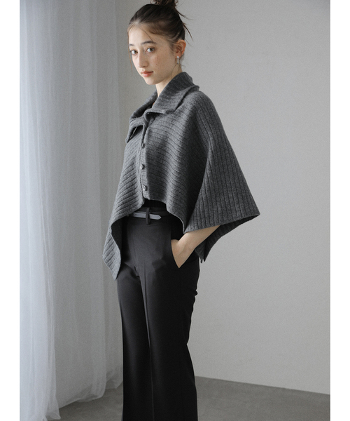 La TOTALITE（ラトータリテ）の「many way ウールケープストール（ストール/ショール・レディース・チャコールグレー/キャメル/アイボリー・FREE）」の15枚目の写真