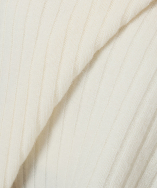 La TOTALITE（ラトータリテ）の「many way ウールケープストール（ストール/ショール・レディース・チャコールグレー/キャメル/アイボリー・FREE）」の7枚目の写真