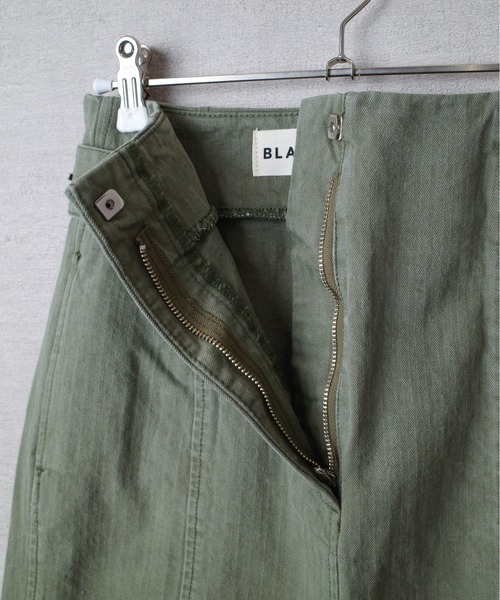 BLACK BY MOUSSY（ブラックバイマウジー）の「【PH1】【BLACK by MOUSSY】JAPAN MADE HERRINGBONE PANTS 070BA311-0020（その他パンツ・レディース・カーキ/ネイビー・1/2）」の9枚目の写真