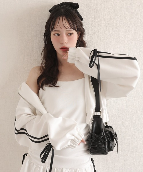 one after another NICE CLAUP（ワンアフターアナザーナイスクラップ）の「サイドラインリボンパーカー（パーカー・レディース・ブラック/モカ/ホワイト/グレー・FREE）」の2枚目の写真