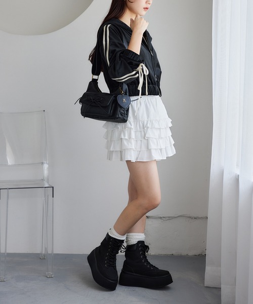 one after another NICE CLAUP（ワンアフターアナザーナイスクラップ）の「サイドラインリボンパーカー（パーカー・レディース・ブラック/モカ/ホワイト/グレー・FREE）」の8枚目の写真