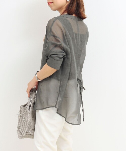 MICO COULIER（ミコクリエ）の「シアーリネンライクシャツ（シャツ/ブラウス・レディース・ベージュ/チャコールグレー/ライトブルー/ベビーピンク・38）」の12枚目の写真