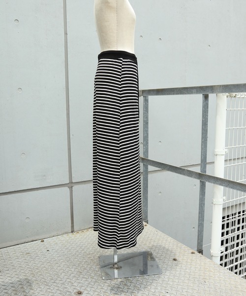 FIG&VIPER（フィグアンドバイパー）の「ボーダーロングSK（スカート・レディース・ブラック・FREE）」の13枚目の写真