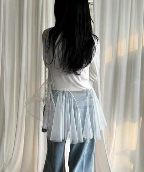 Vipoa（ヴィポア）の「tulle layered tunic bustier（その他トップス・レディース・ホワイト/ブラック・FREE）」の4枚目の写真