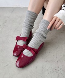 SOLLON.（ソルロン）の「リボンストラップスクエアトゥバレエシューズ（パンプス・レディース）」