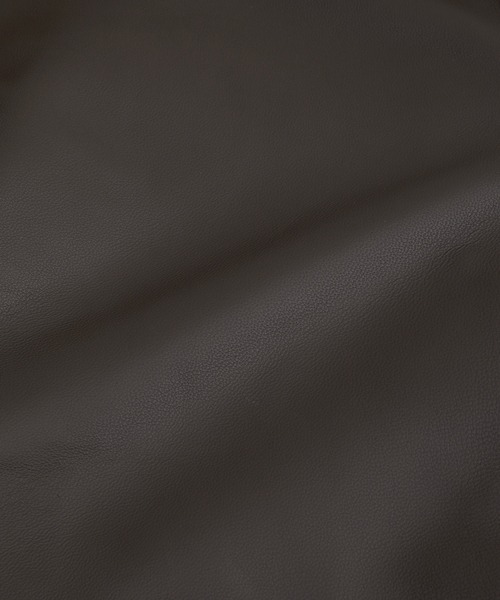 MEN'S BIGI（メンズビギ）の「クロームタンニングシープレザージャケット（ブルゾン・メンズ・ブラック・02/04/03）」の2枚目の写真