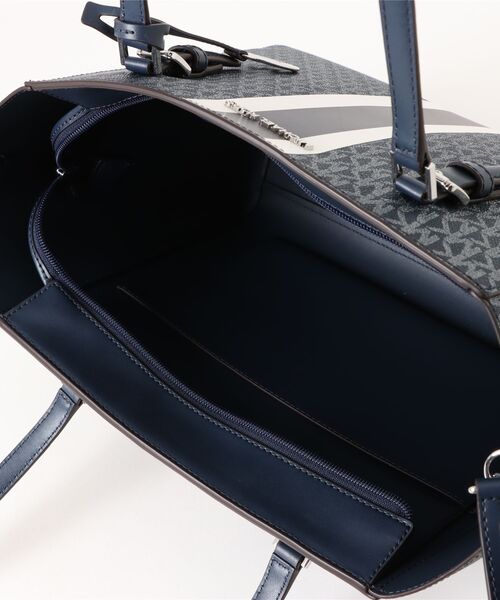 MICHAEL KORS(マイケルコース)の「CHARLOTTE LG 3IN1 TOTE トートバッグ(トートバッグ・レディース・ネイビー・FREE)」の4枚目の写真