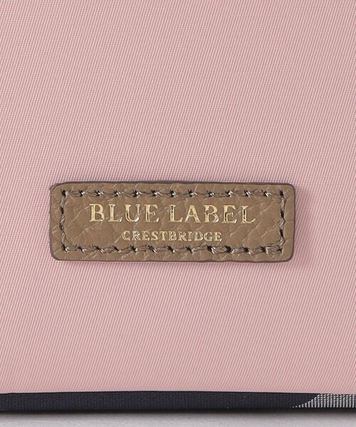 BLUE LABEL CRESTBRIDGE（ブルーレーベルクレストブリッジ）の「パーシャルクレストブリッジチェックナイロンミニショルダー（ショルダーバッグ・レディース・ブラック/ライトピンク/ダークネイビー・FREE）」の13枚目の写真