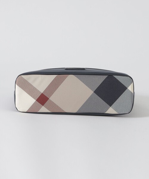 BLUE LABEL CRESTBRIDGE（ブルーレーベルクレストブリッジ）の「パーシャルクレストブリッジチェックナイロンミニショルダー（ショルダーバッグ・レディース・ブラック/ライトピンク/ダークネイビー・FREE）」の7枚目の写真