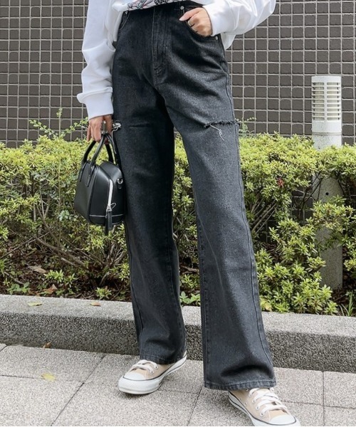 &soiree(アンドソワレ)の「ハイウエストダメージワイドデニムパンツ(デニムパンツ・レディース・ブラック/グレー・SMALL/MEDIUM)」の1枚目の写真