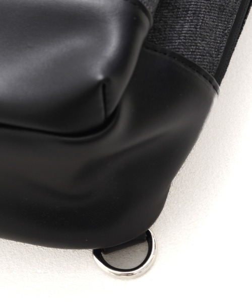 Arnold Palmer（アーノルドパーマー）の「メランジ×フェイクレザー パネル ボディバッグ（ボディバッグ/ウエストポーチ・メンズ・ネイビー/ブラック/チャコールグレー・F）」の9枚目の写真