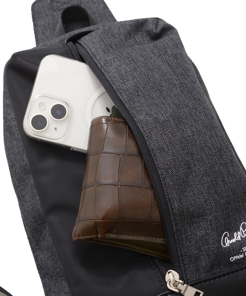 Arnold Palmer（アーノルドパーマー）の「メランジ×フェイクレザー パネル ボディバッグ（ボディバッグ/ウエストポーチ・メンズ・ネイビー/ブラック/チャコールグレー・F）」の13枚目の写真