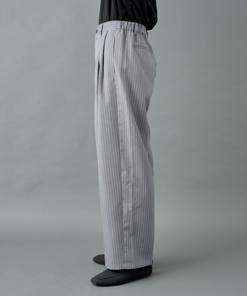 COLONY 2139（コロニートゥーワンスリーナイン）の「ピンストライプ2タックワイドパンツ（スラックス・メンズ・ブラック/グレー・LARGE/MEDIUM）」の16枚目の写真