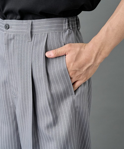 COLONY 2139（コロニートゥーワンスリーナイン）の「ピンストライプ2タックワイドパンツ（スラックス・メンズ・ブラック/グレー・LARGE/MEDIUM）」の19枚目の写真