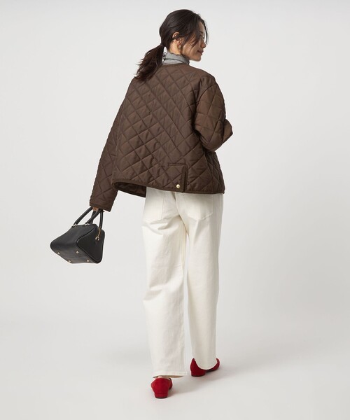 Traditional Weatherwear（トラディショナルウェザーウェア）の「【別注】＜Traditional Weatherwear＞ARKLEY Aライン キルティング ショート コート（ノーカラーコート・レディース・ブラック/ダークブラウン・32/34）」の6枚目の写真