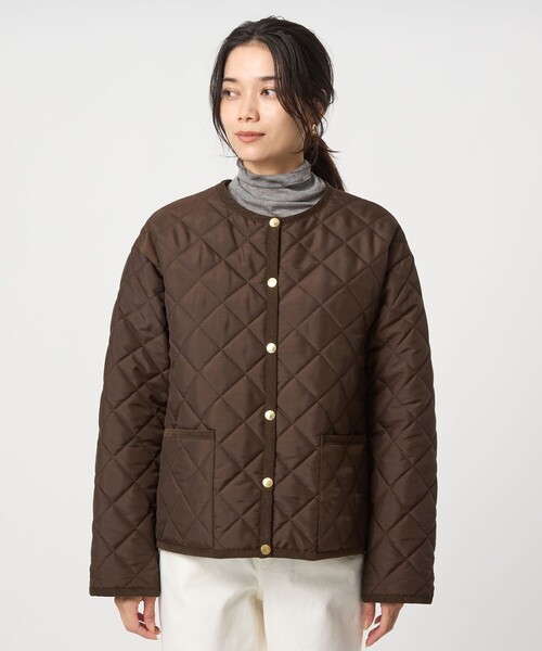 Traditional Weatherwear（トラディショナルウェザーウェア）の「【別注】＜Traditional Weatherwear＞ARKLEY Aライン キルティング ショート コート（ノーカラーコート・レディース・ブラック/ダークブラウン・32/34）」の11枚目の写真