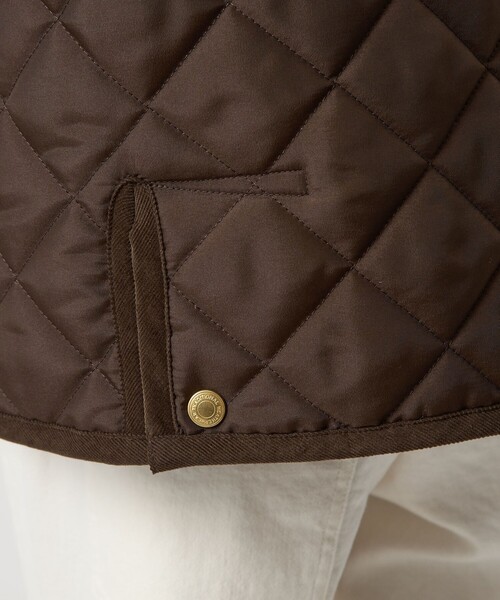 Traditional Weatherwear（トラディショナルウェザーウェア）の「【別注】＜Traditional Weatherwear＞ARKLEY Aライン キルティング ショート コート（ノーカラーコート・レディース・ブラック/ダークブラウン・32/34）」の17枚目の写真