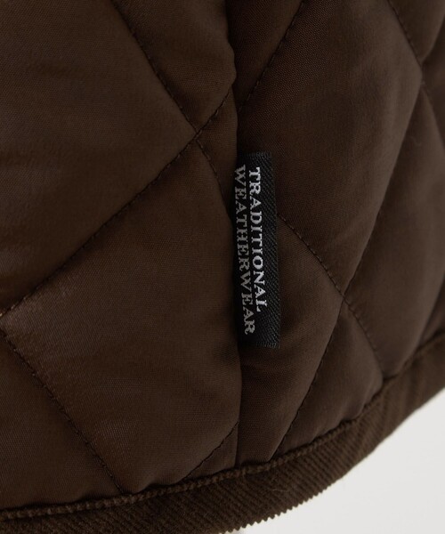 Traditional Weatherwear（トラディショナルウェザーウェア）の「【別注】＜Traditional Weatherwear＞ARKLEY Aライン キルティング ショート コート（ノーカラーコート・レディース・ブラック/ダークブラウン・32/34）」の18枚目の写真