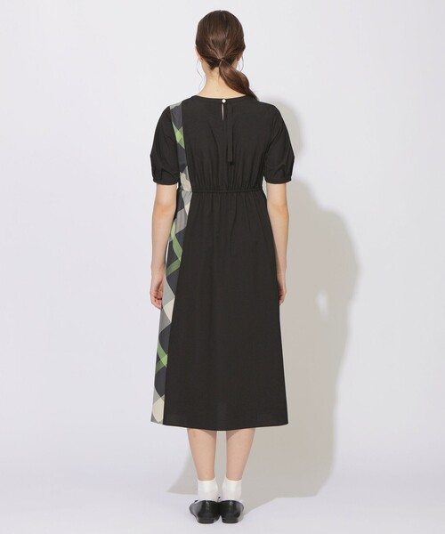 CB CRESTBRIDGE（シービークレストブリッジ）の「パーシャルチェックワンピース（ワンピース・レディース・レッド系その他4/ブラック・M/S）」の19枚目の写真