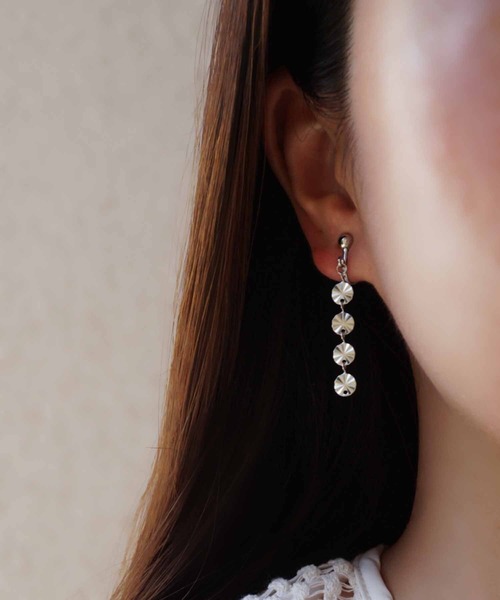 CERCA（チェルカ）の「saran jewelry/04 circle イヤリング（イヤリング・レディース・シルバー/ゴールド・FREE）」の2枚目の写真