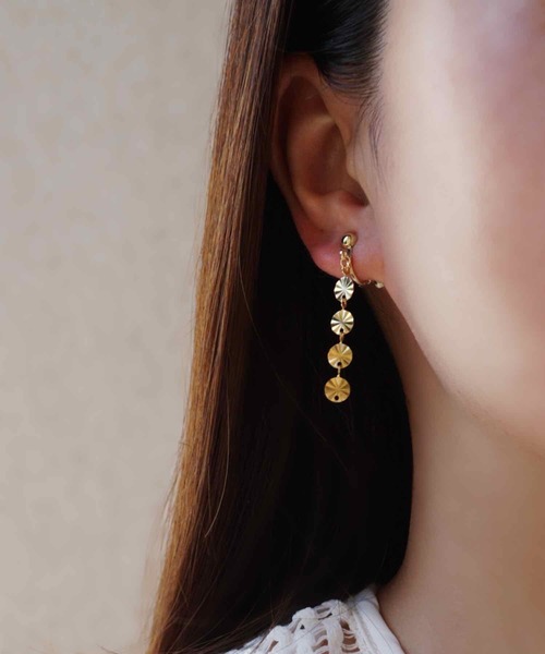 CERCA（チェルカ）の「saran jewelry/04 circle イヤリング（イヤリング・レディース・シルバー/ゴールド・FREE）」の5枚目の写真