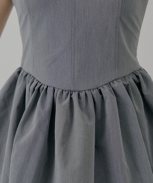 Chico（チコ）の「レースレイヤードフレアキャミワンピース