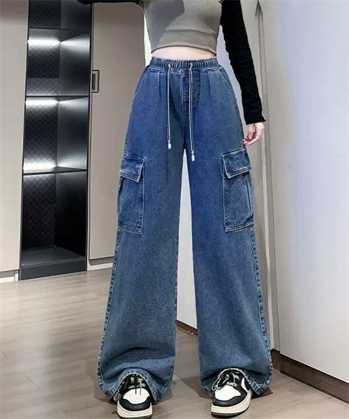 FREE STYLISTS(フリー スタイリスト)の「ゴムウエスト デニムワイド カーゴパンツ(デニムパンツ・レディース・ブルー/ブラック・M/L/XL/2XL/3XL/S)」の7枚目の写真